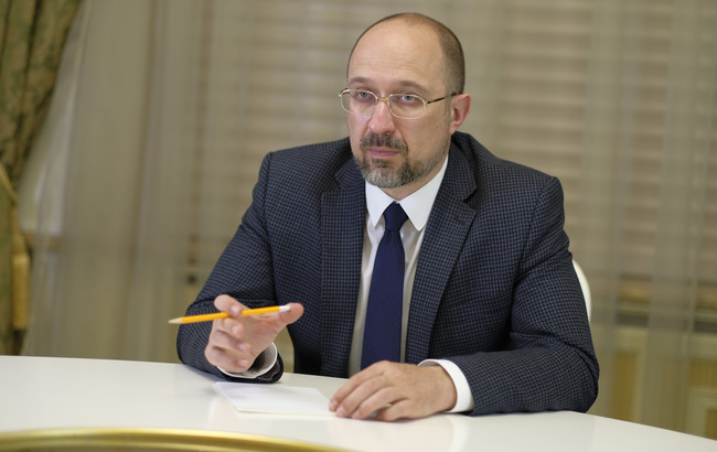 Денис Шмыгаль: Надо научиться жить в новых условиях по меньшей мере два года